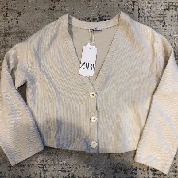 Zara Sweaters - Zara Cropped Cardigan Sweater